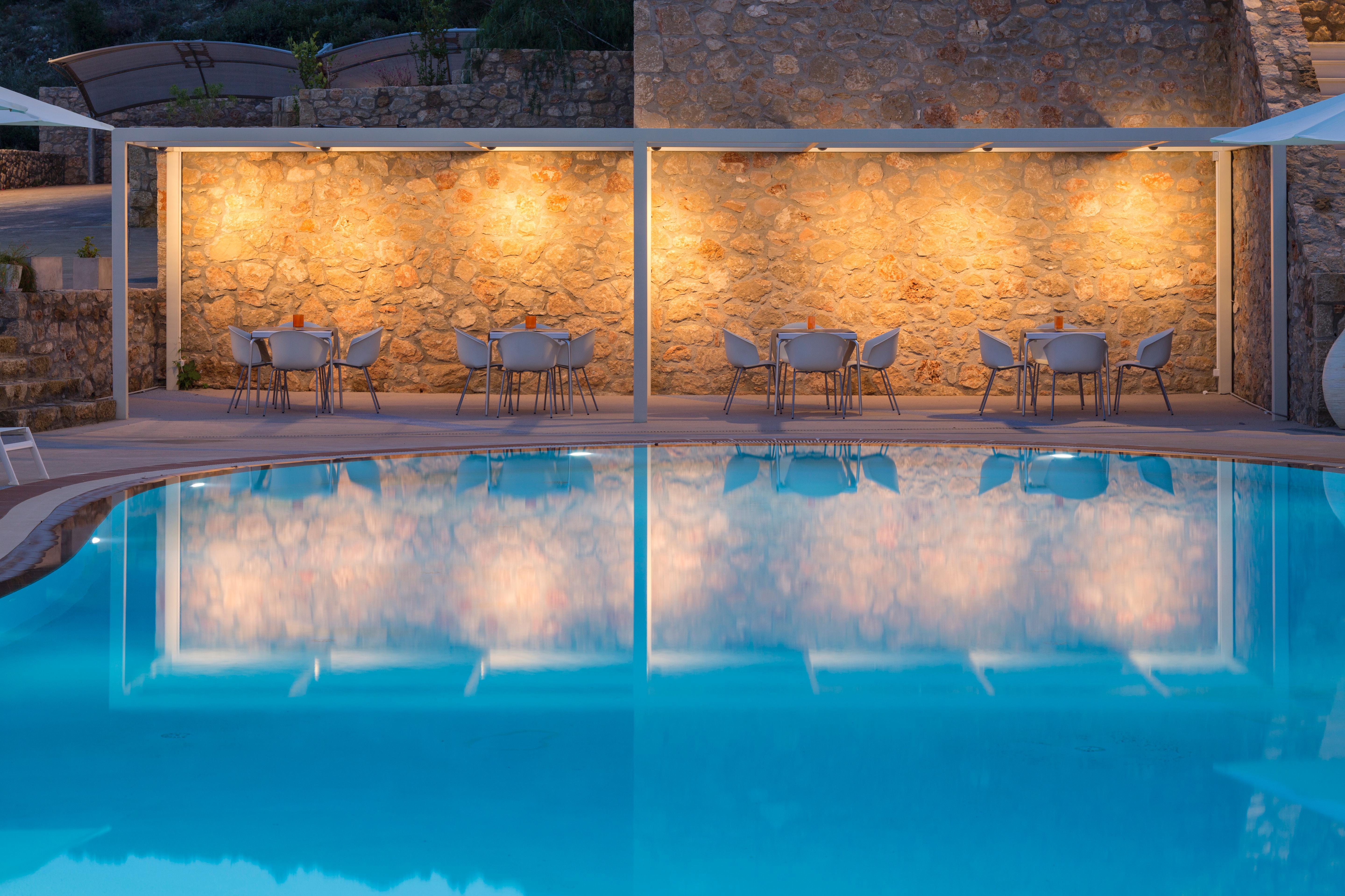Princess Kyniska Suites Plitra Exterior photo