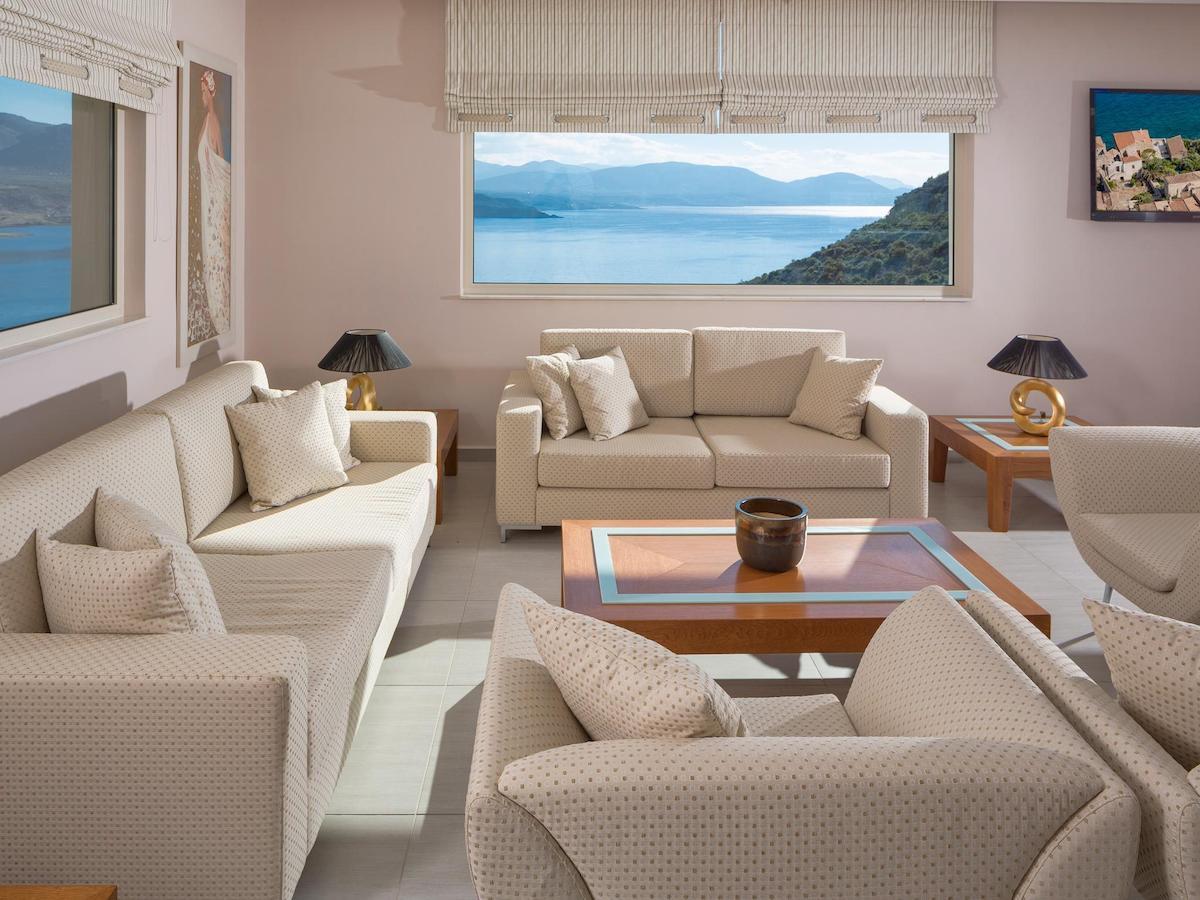 Princess Kyniska Suites Plitra Exterior photo